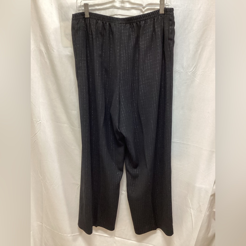 Leslie Fay Black Striped Suit - Picture 6 of 7